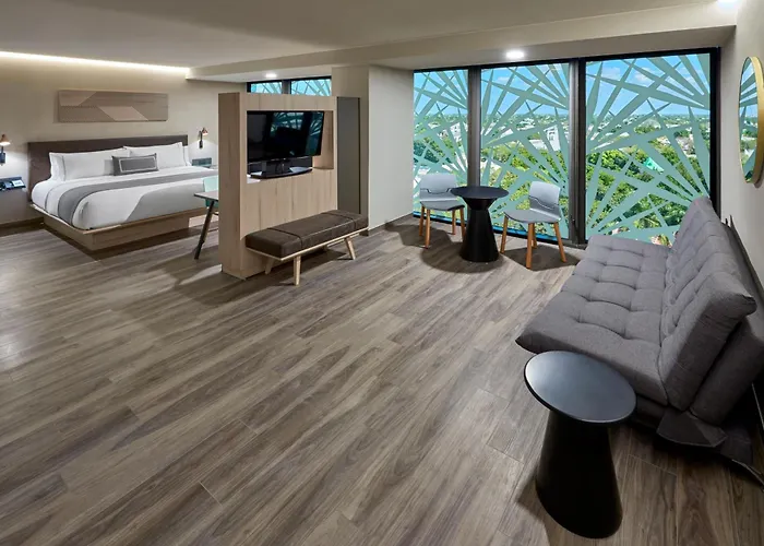 City Express Plus By Marriott Merida